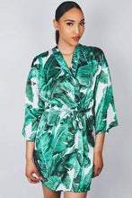 Load image into Gallery viewer, White Leaf Print Robe
