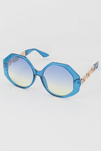 Load image into Gallery viewer, &quot;Melanie&quot; Oversized Sunglasses
