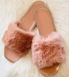 Rosè Fur Slipper